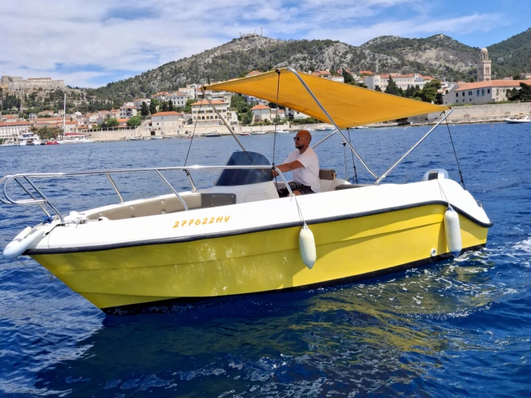 Bootverhuur Hvar goedkoop Eden 18