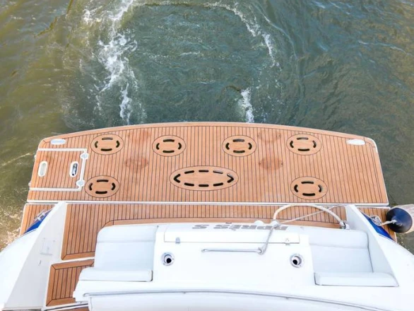 Cruisers Yacht 447 te huur van particulier of professional in New York (City)