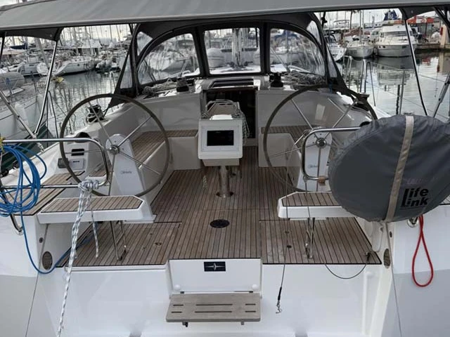 Verhuur Zeilboot Bavaria met vaarbewijs