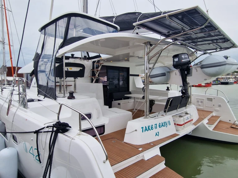 Bootverhuur Bonifacio goedkoop Lagoon 42