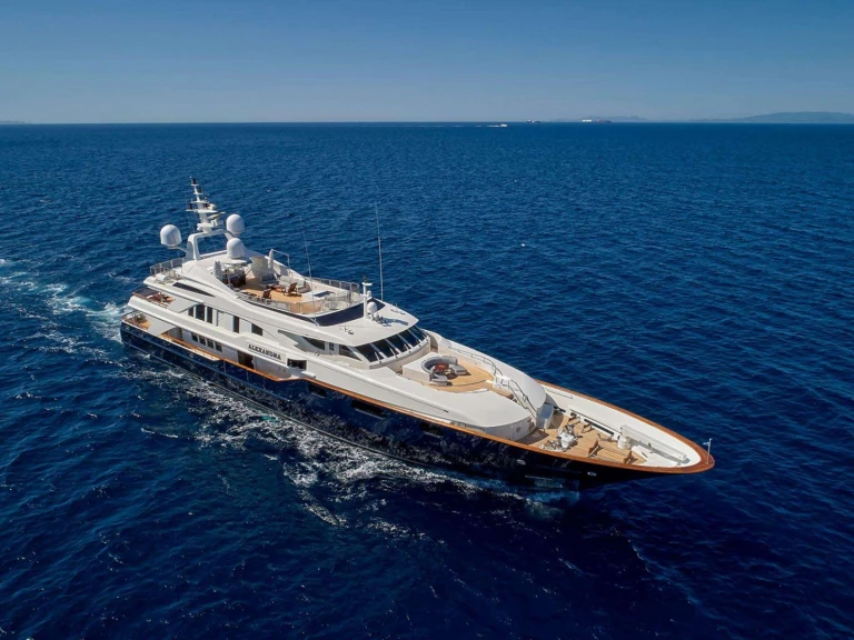 Huur Jacht met of zonder schipper Benetti in Piraeus