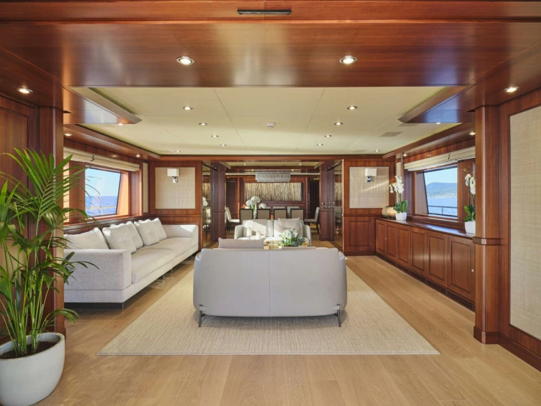 CRN Ancona PALATIAL te huur van particulier of professional in Athene