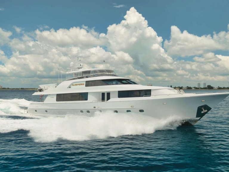 Bootverhuur Fort Lauderdale goedkoop SLEEPOVER