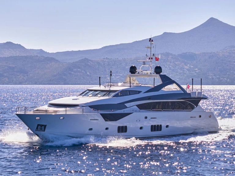 Jachthuur in Athene - Sunseeker BLADE I via SamBoat
