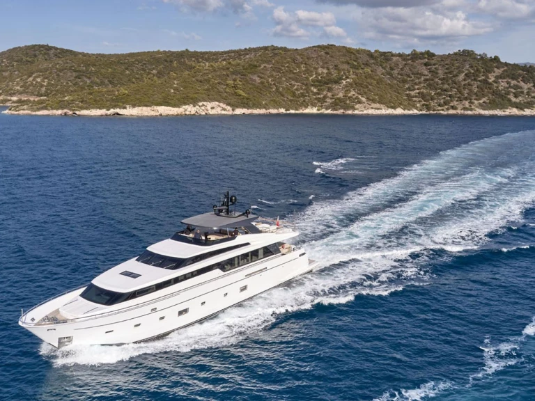 Huur een San Lorenzo RARE DIAMOND in Athene