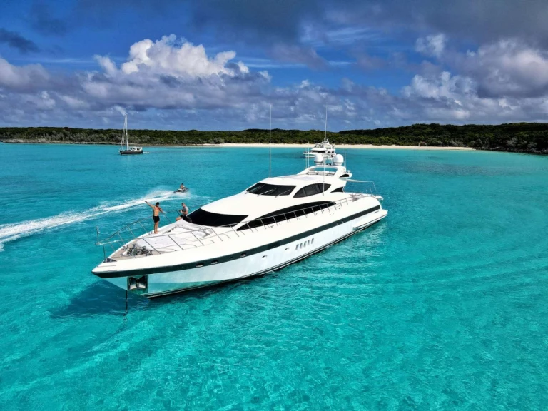 Bootverhuur Miami goedkoop Mangusta 105'