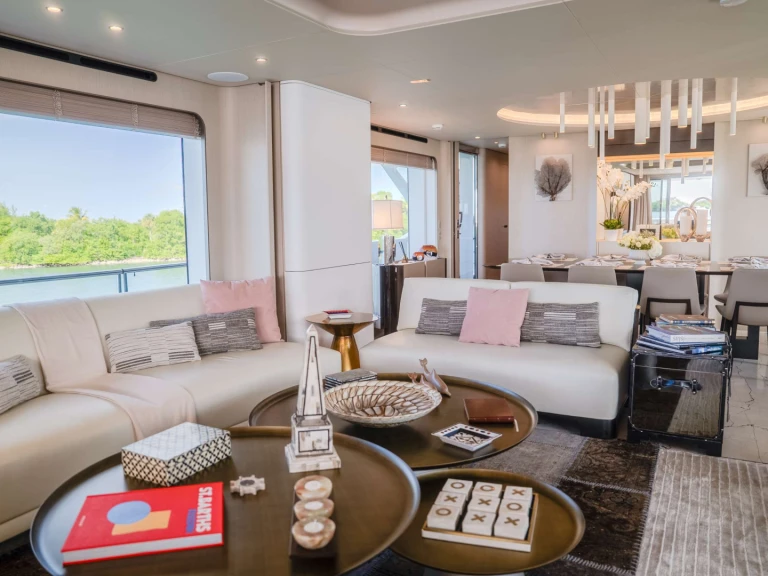 Azimut ALEGRIA te huur van particulier of professional in Miami