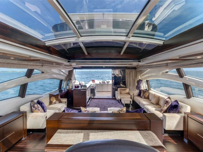 Huur een Azimut Scarlet in Miami