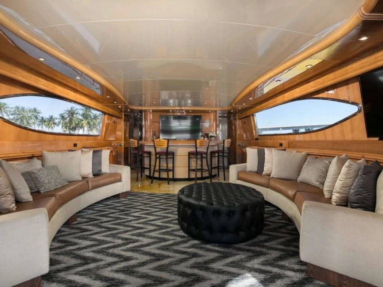 Bootverhuur Custom 103' Custom Build in Miami via SamBoat