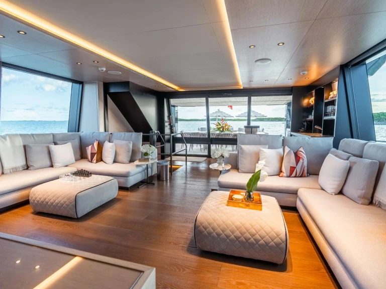Alpha Marine VIVACE te huur van particulier of professional in Dania Beach