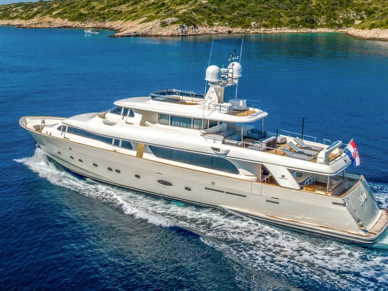 Jachthuur in Split - Ferretti KLOBUK via SamBoat