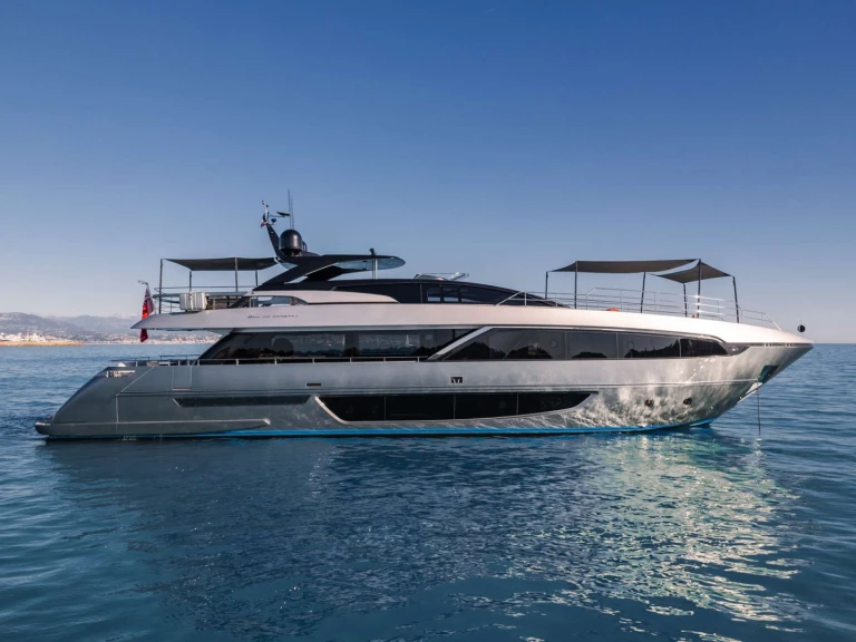 Riva HP6 te huur van particulier of professional in Antibes