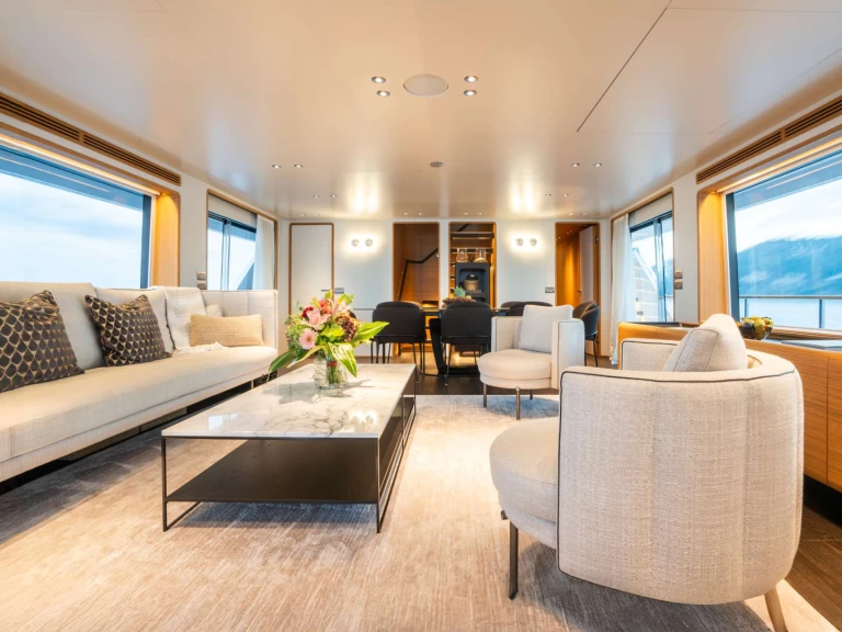 Verhuur Jacht in Nice - Custom Line RARE GEM 