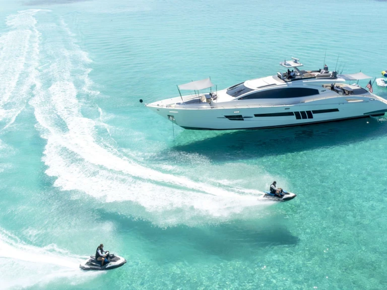 Huur een Lazzara NEW LIFE in Nassau