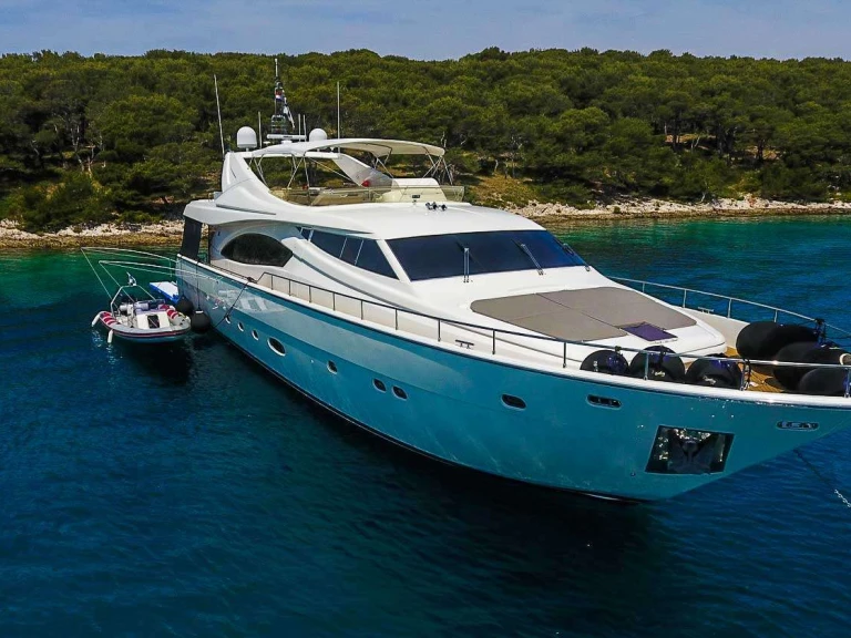 Jacht te huur in Trogir voor de beste prijs