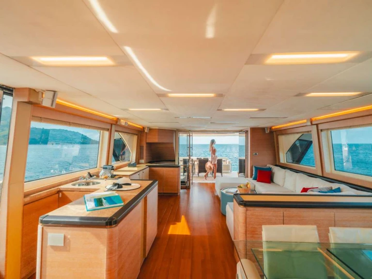 Verhuur Jacht MonteCarloYachts met vaarbewijs