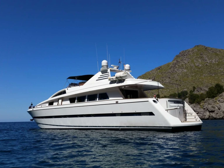 Bootverhuur Palma de Mallorca goedkoop LADY TATIANA OF LONDON