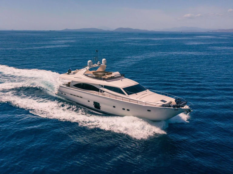 Huur Jacht met of zonder schipper Ferretti in Athene