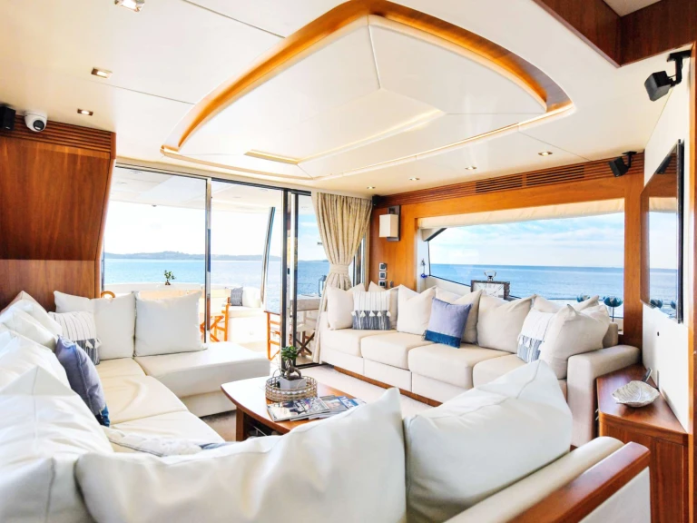 Huur een Sunseeker GRACE XI in Athene