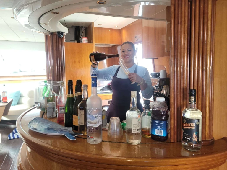 Huur Jacht met of zonder schipper Azimut in Turks- en Caicoseilanden