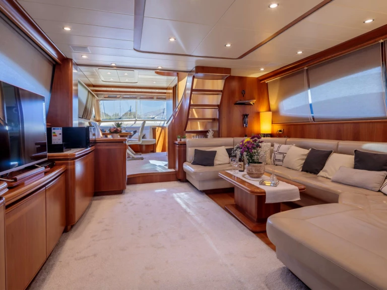 Canados GORGEOUS te huur van particulier of professional in Athene