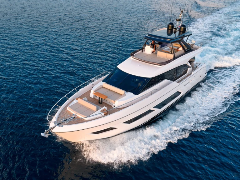 Huur een Ferretti WE2 in Šibenik