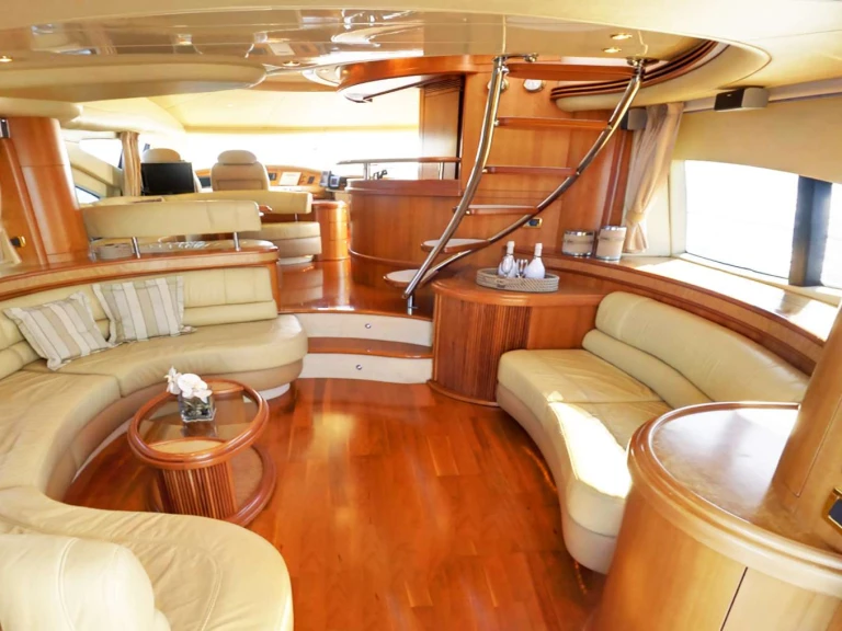 Huur Jacht met of zonder schipper Azimut in Athene