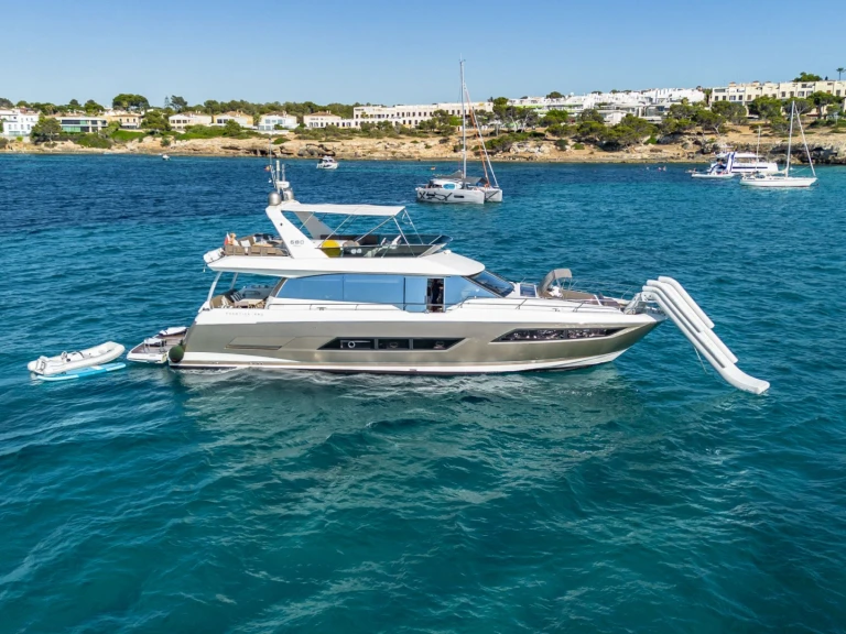 Verhuur Jacht Prestige Yachts met vaarbewijs