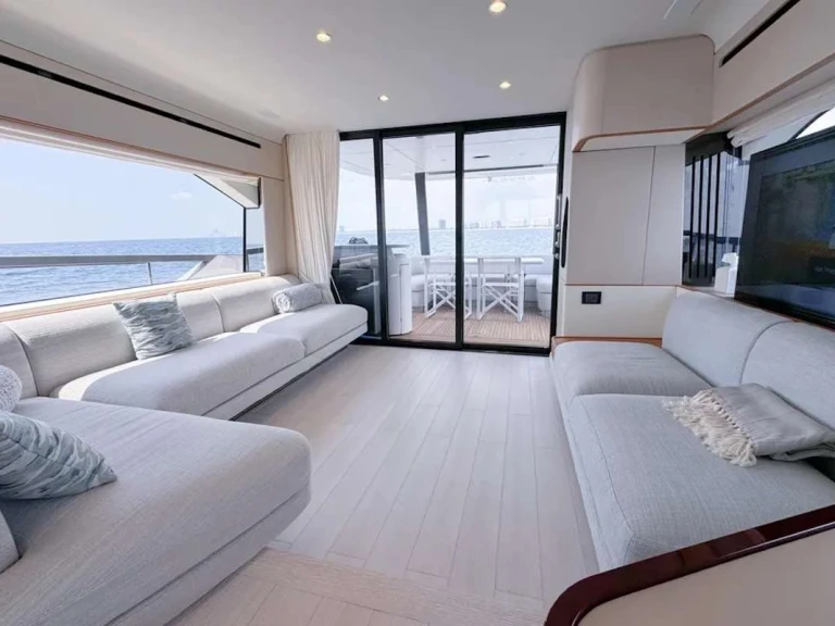 Huur Jacht met of zonder schipper Azimut in Miami