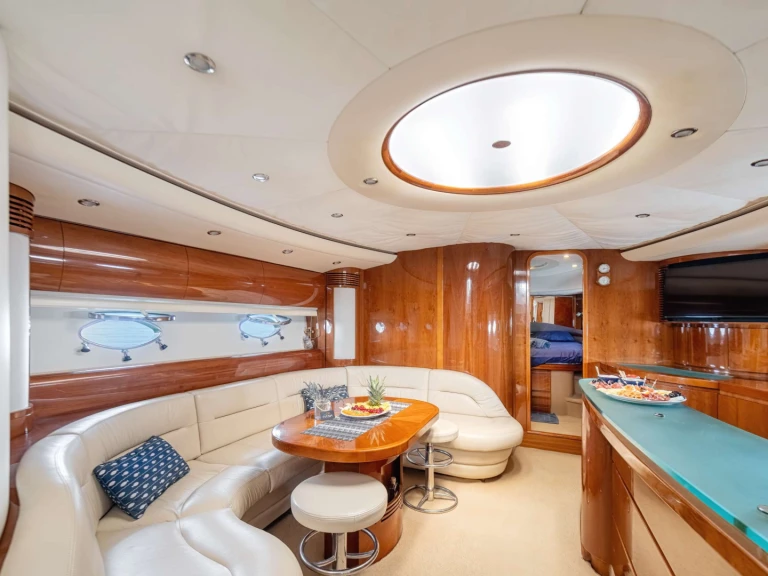 Verhuur Jacht in Athene - Princess, UK EVENIA