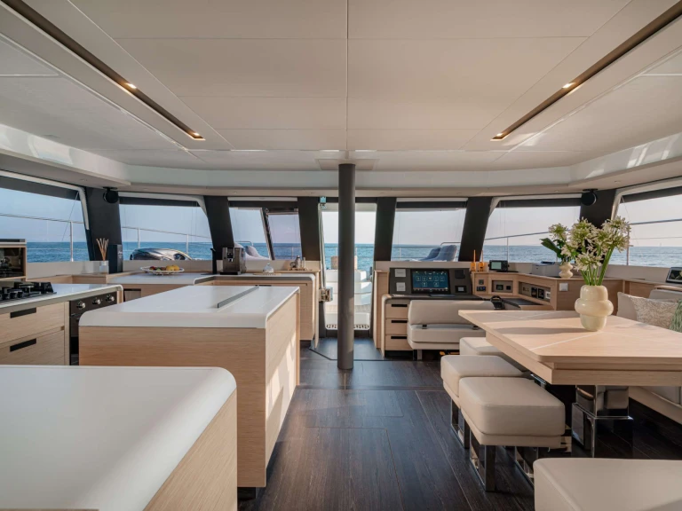 Fountaine Pajot CORE te huur van particulier of professional in Salerno