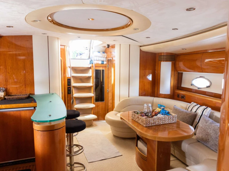 Huur een Princess Viking DEVONIA in Palm Beach