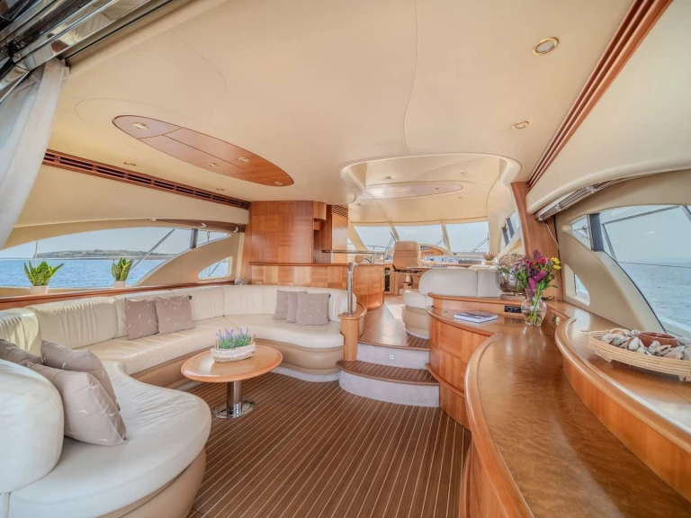 Azimut GRACE te huur van particulier of professional in Athene
