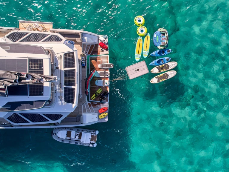 Verhuur Jacht in Néa Péramos - Fountaine Pajot ALOIA  80
