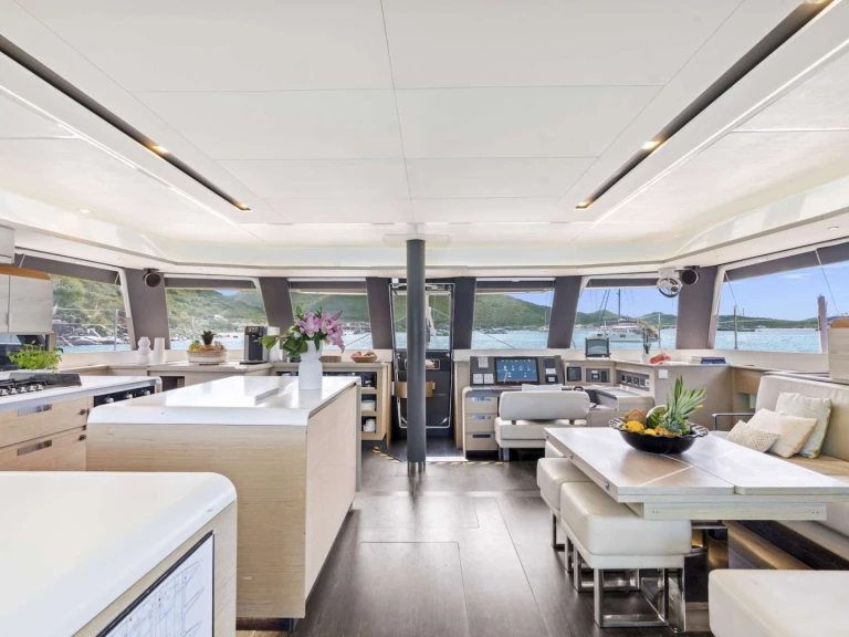 Fountaine Pajot ADEONA te huur van particulier of professional in Corse