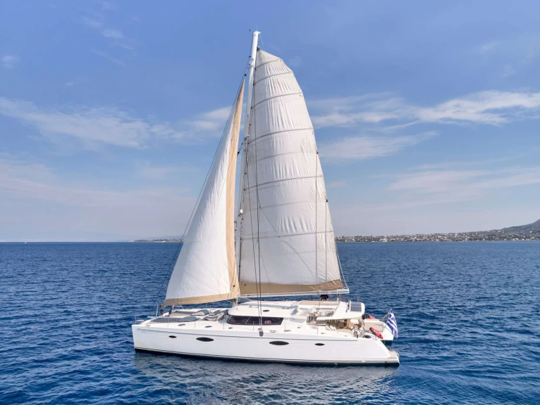 Verhuur Jacht in Néa Péramos - Fountaine Pajot WORLD'S END (MED)