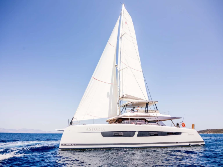 Verhuur Jacht Fountaine Pajot met vaarbewijs