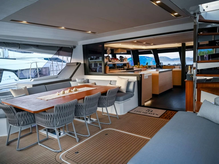 Verhuur Jacht Fountaine Pajot met vaarbewijs