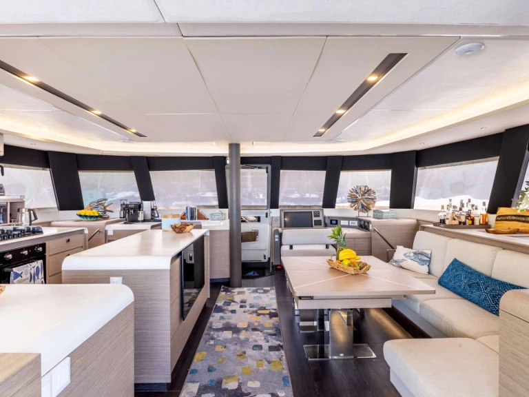 Verhuur Jacht Fountaine Pajot met vaarbewijs