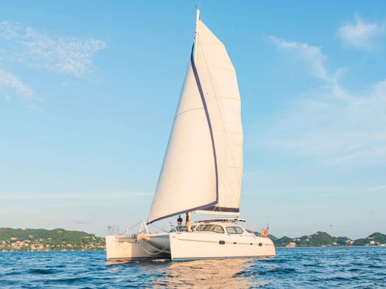 Huur Jacht met of zonder schipper PRIVILEGE ALLIAURA MARINE GROUP in Rodney Bay