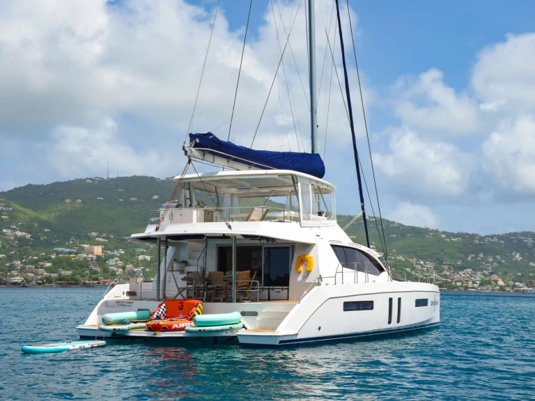 Leopard BAREFOOT COWBOY te huur van particulier of professional in Saint Thomas Island