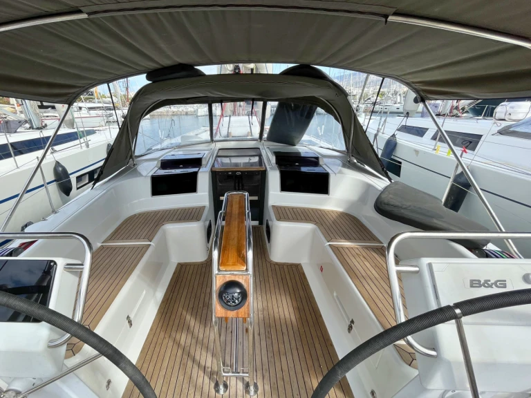 Zeilboot te huur in Álimos voor de beste prijs