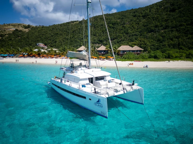 Bootverhuur Britse Maagden Eilanden goedkoop ISLAND KISSES