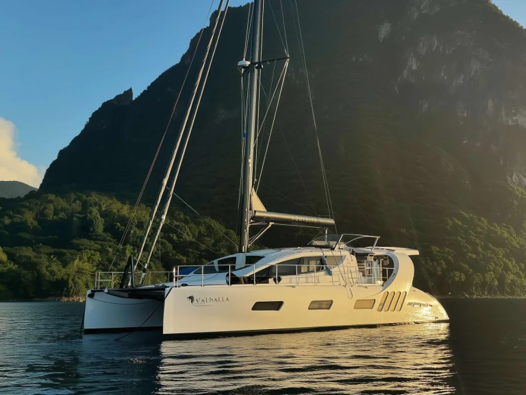 Huur een Xquisite Yachts SV Valhalla in Freeport
