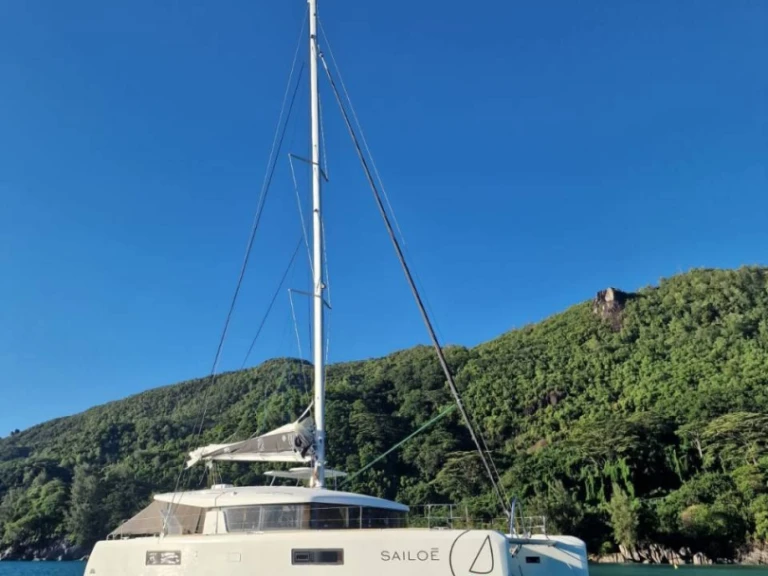 Huur Catamaran met of zonder schipper Lagoon in Bonifacio