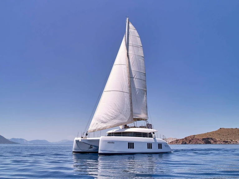 Huur een Sunreef ADARA in Athene