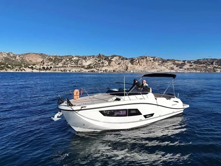 Huur een Quicksilver Activ 875 Sundeck in Antibes