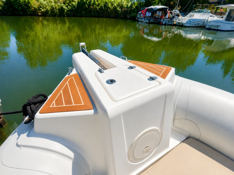 Jachthuur in Mandelieu-la-Napoule - Capelli Tempest 770 via SamBoat