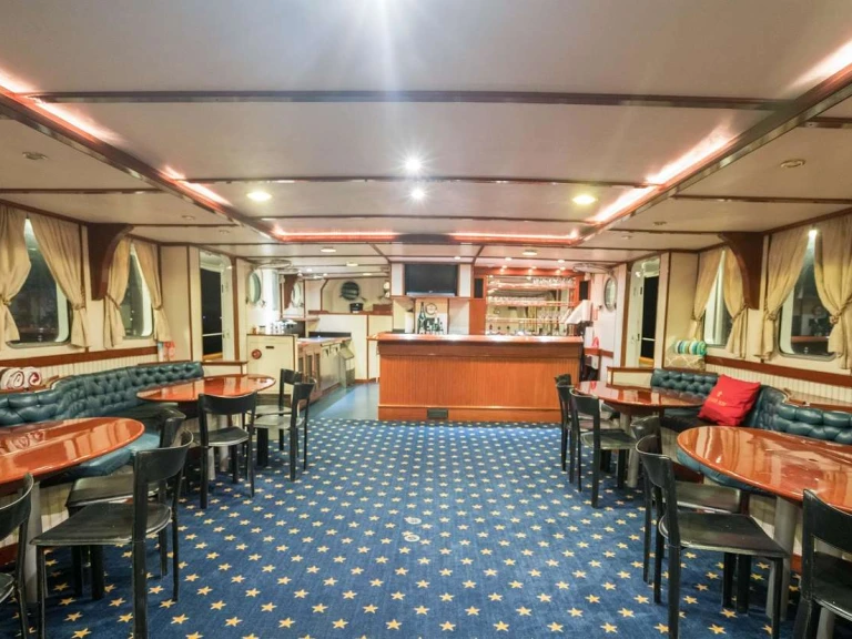 Huur een Palmer Johnson Arabella in Jersey City