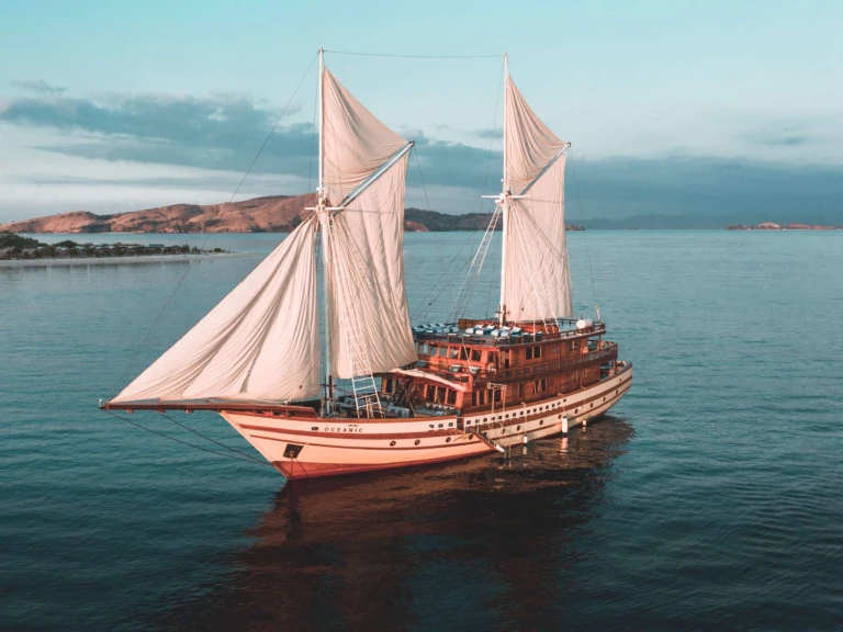 Bootverhuur  THE MAJ OCEANIC in Labuan Bajo via SamBoat